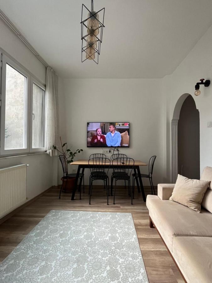 Centrally Located, 2+1 House In Taksim, Cihangir Apartment Istanbul Exterior foto
