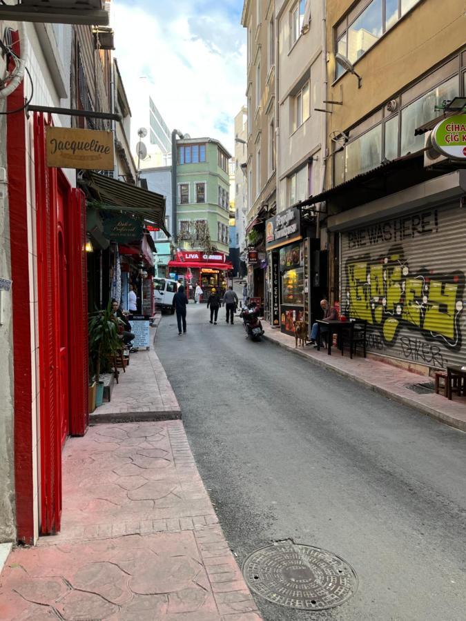 Centrally Located, 2+1 House In Taksim, Cihangir Apartment Istanbul Exterior foto
